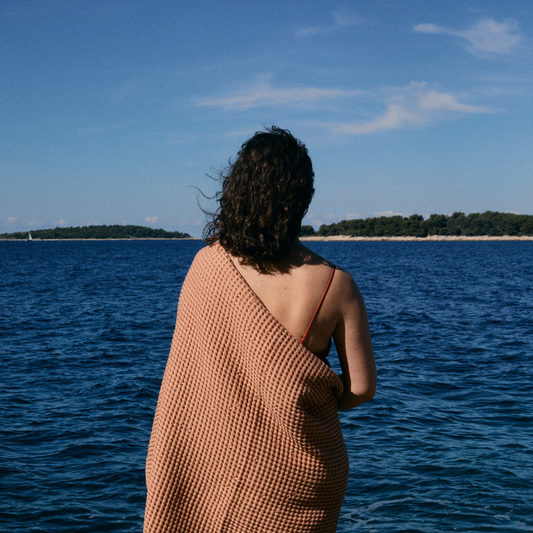 Why Choose Linen Towels This Summer
