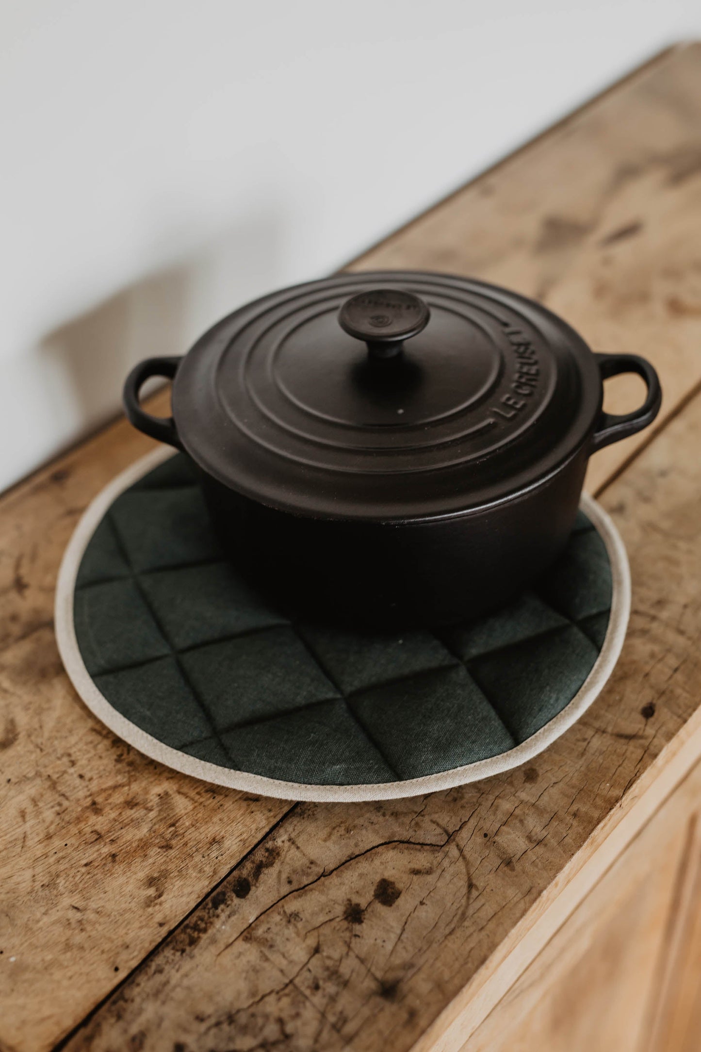 Linen pot holder