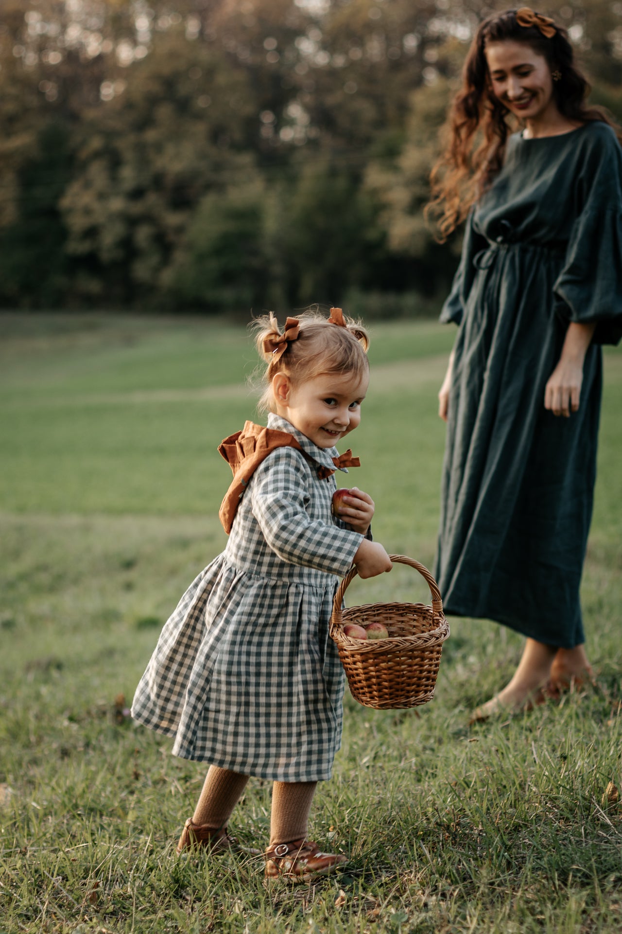 Girls linen dress MEDEINA