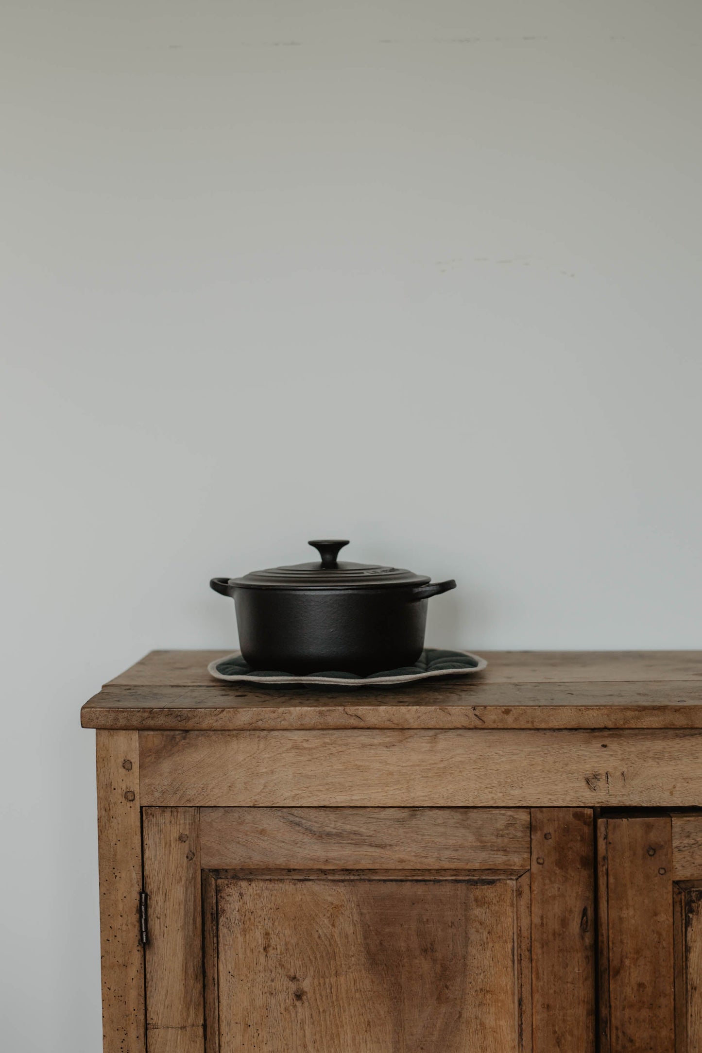 Linen pot holder