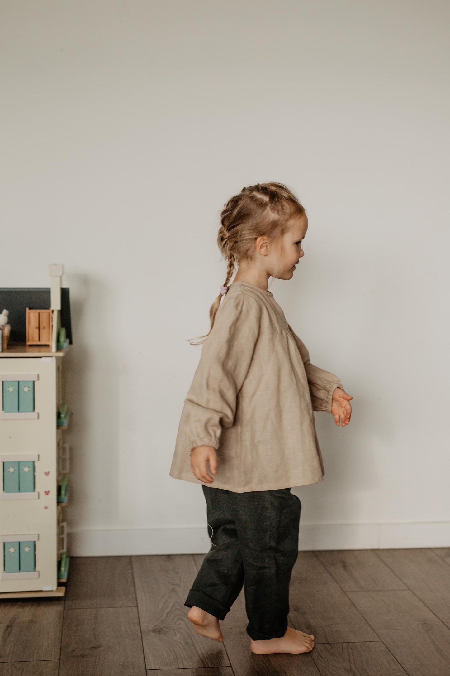 Linen top for kids AITVARAS