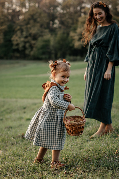 Girls linen dress MEDEINA