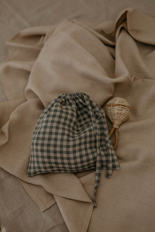 Linen storage bag