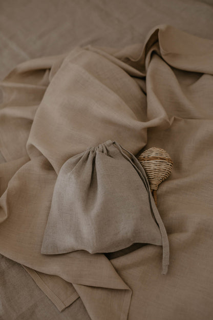 Linen storage bag