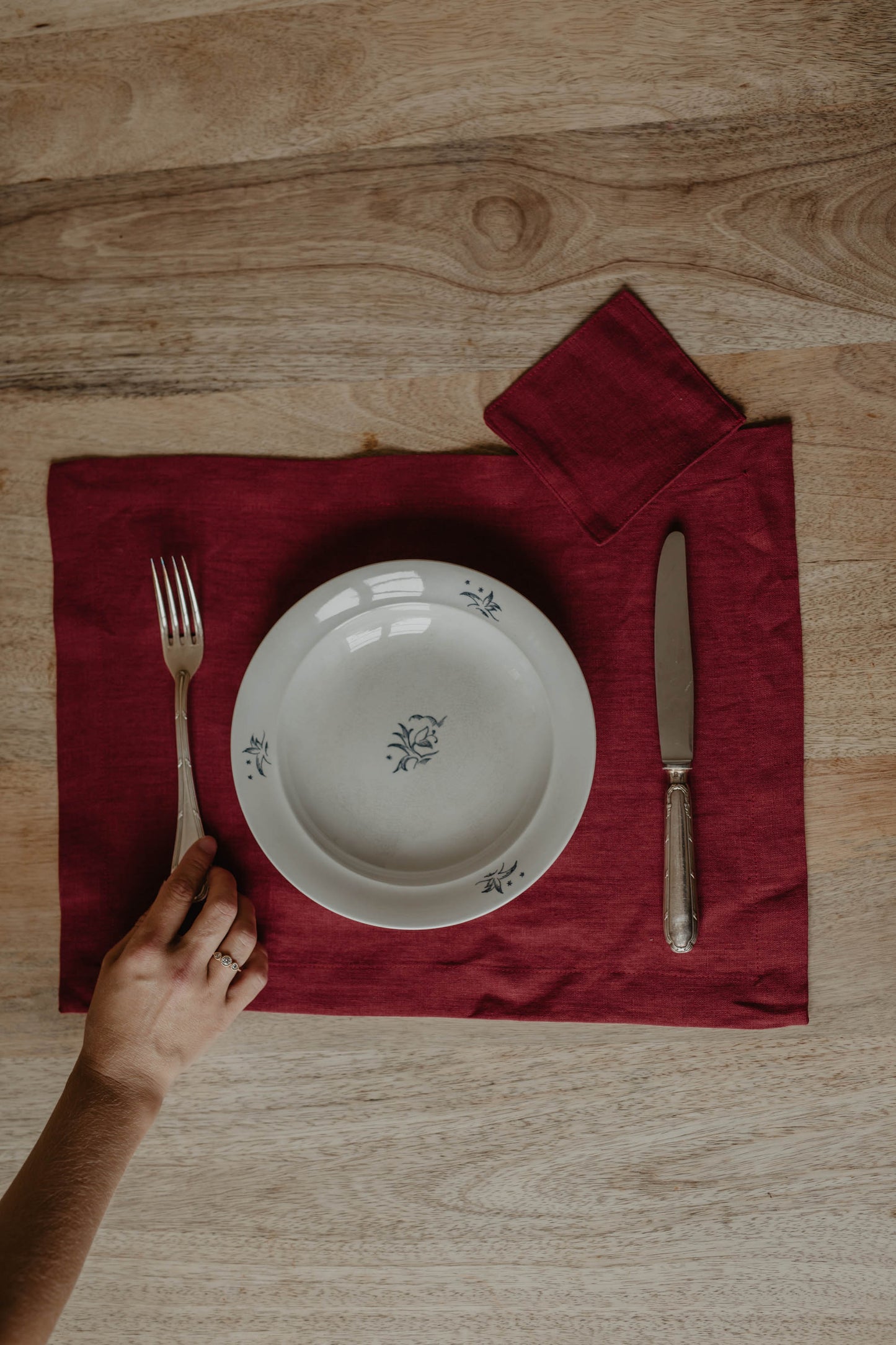 Linen placemat set