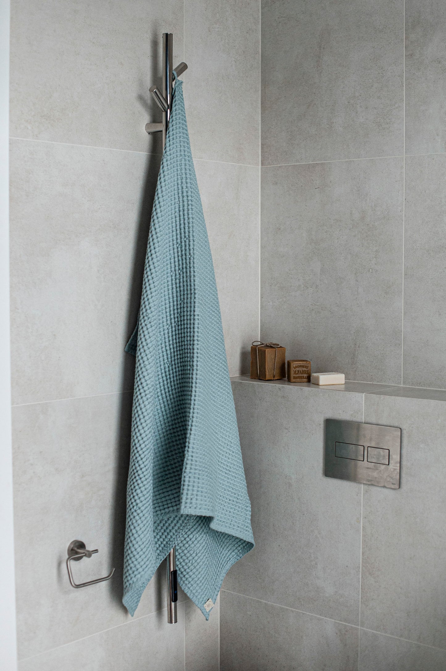 Waffle linen bath towel