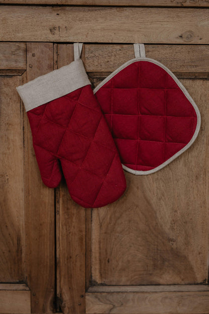 Santa Clause glove - Linen oven mitt and pot holder for Christmas